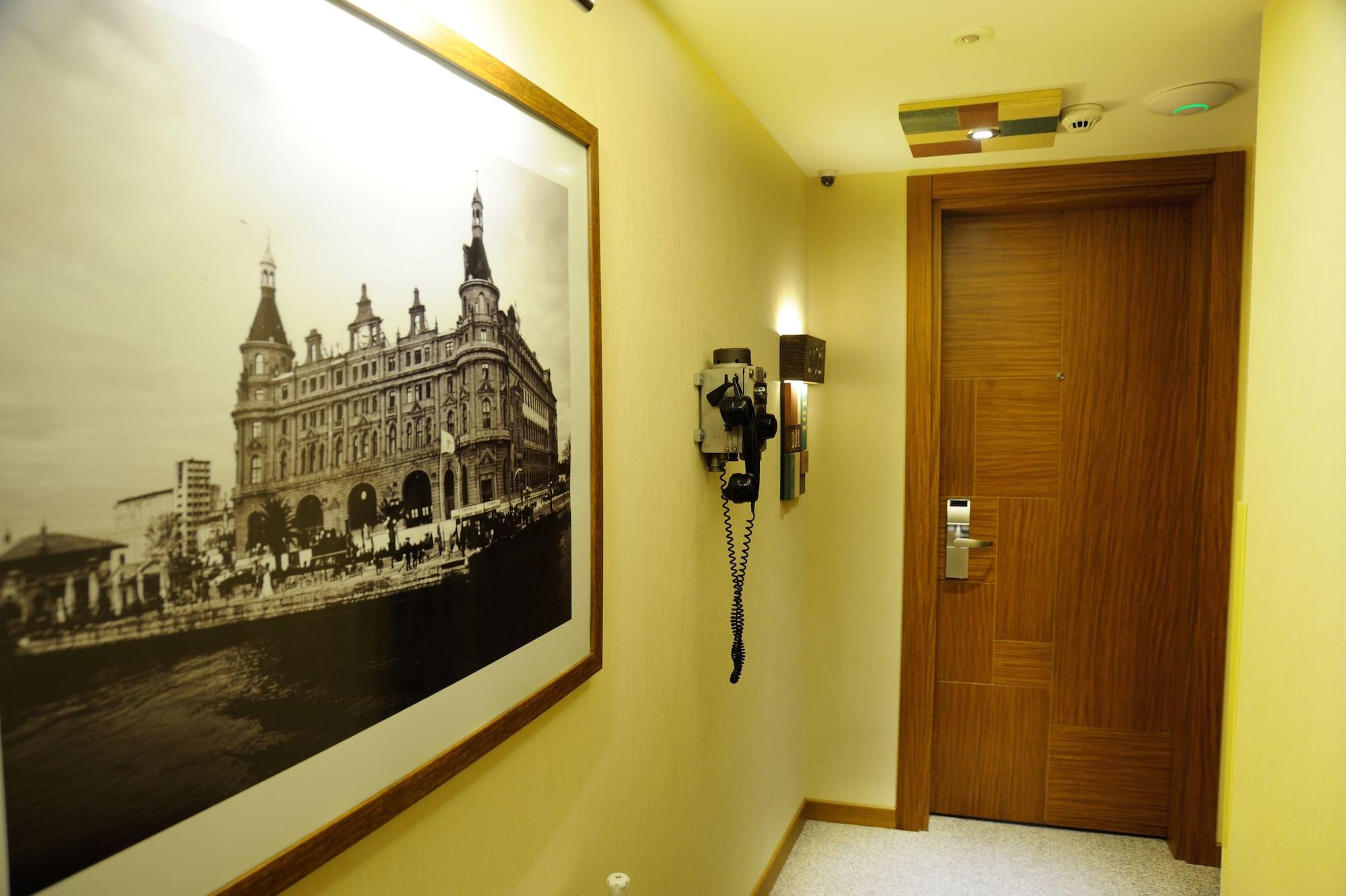 איסטמבול Collage Taksim Hotel מראה חיצוני תמונה