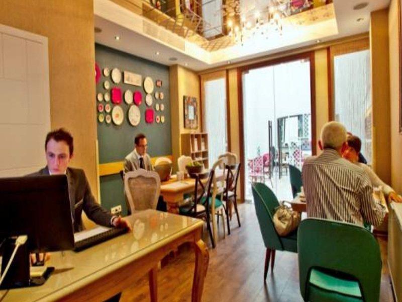 איסטמבול Collage Taksim Hotel מראה חיצוני תמונה