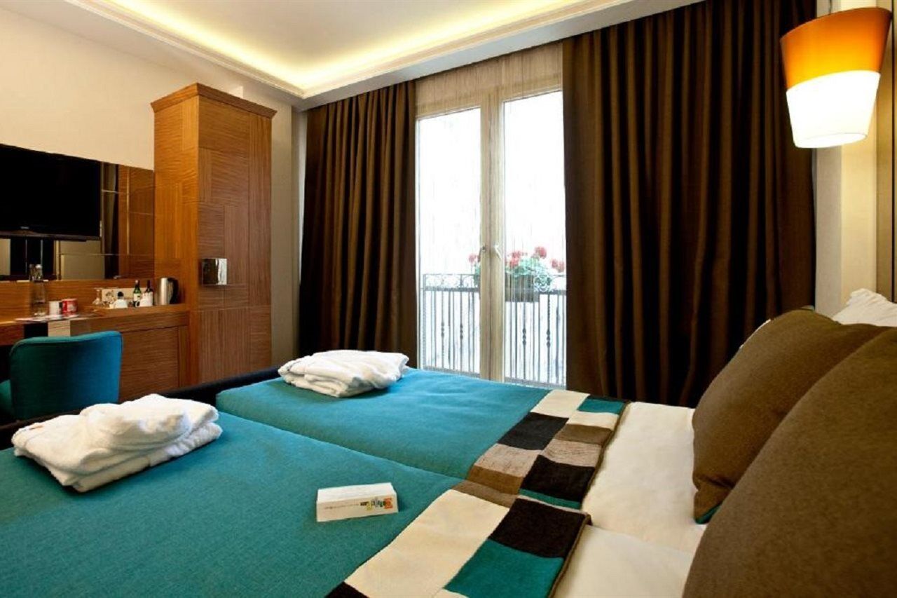 איסטמבול Collage Taksim Hotel מראה חיצוני תמונה
