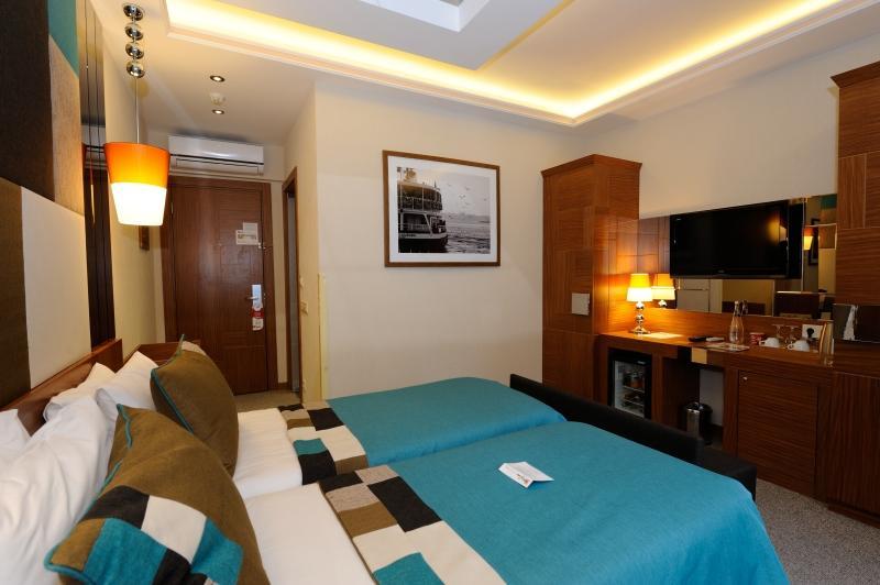 איסטמבול Collage Taksim Hotel מראה חיצוני תמונה